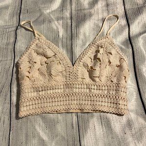 Love Tree Crochet Top Size Med NWOT!